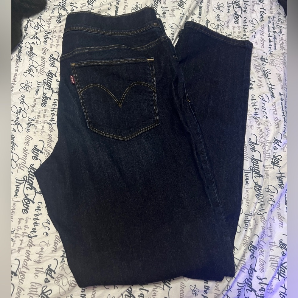 Women’s Levi’s pull on jeans/leggings